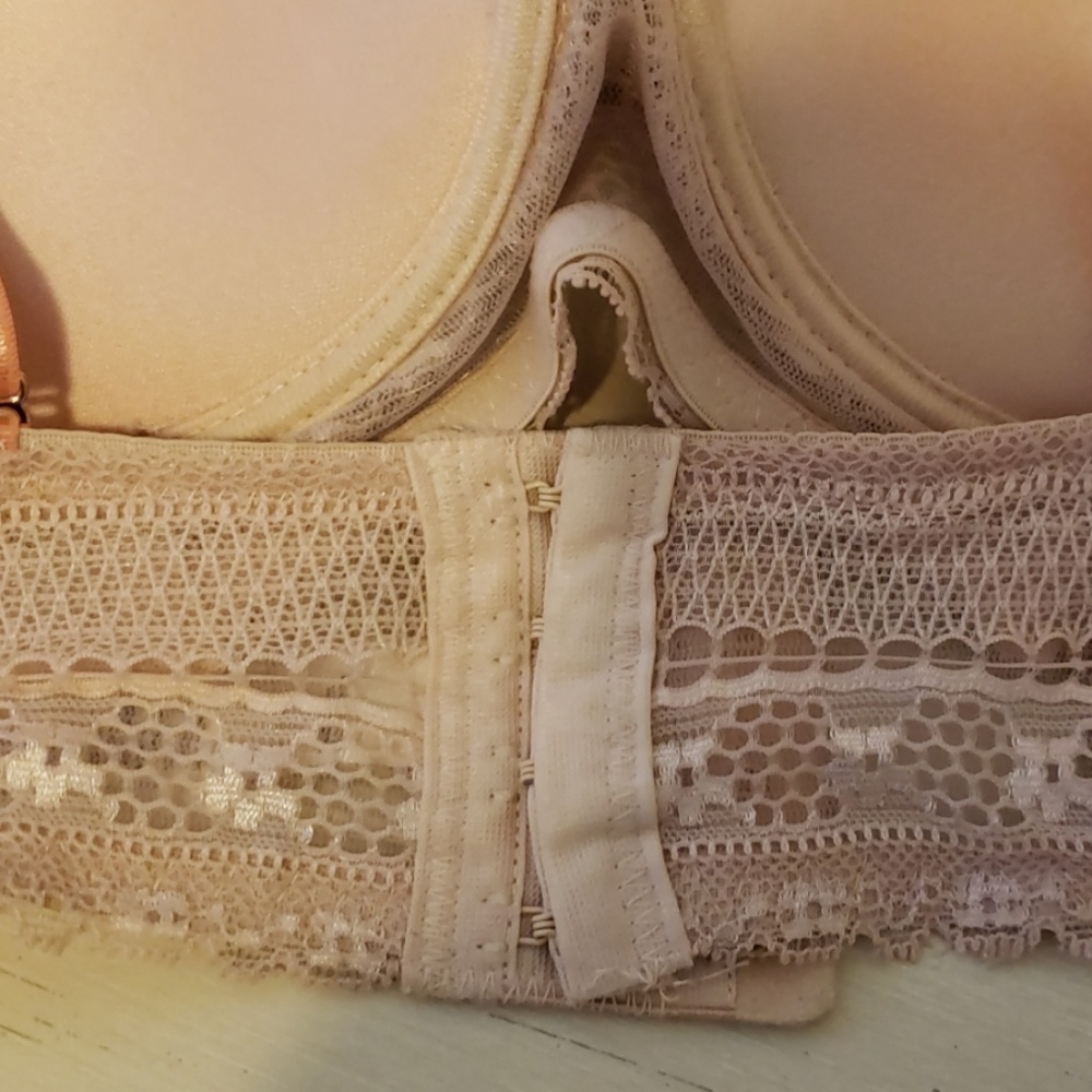 Lace bra - Picture 3 of 4